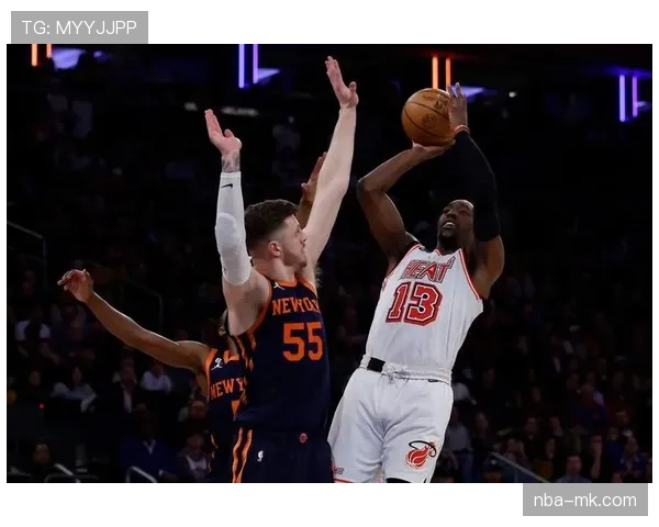 战术前瞻：热火与尼克斯一战，斯波如何破解锡伯杜的铁血边线防守？